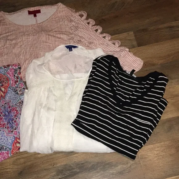 Women’s 6 Top/ Shirt Bundle Size Med 8/10 Office Casual Semi Mystery Deal Lot - Picture 2 of 8